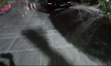 शराब के नशे में टीआई ने तोड़े कारों के शिशे