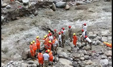 बादल फटने से सिर्फ एक घर को छोड़कर हिमाचल प्रदेश के पूरे गांव का मिट गया नामोनिशान