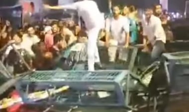 ऑनलाईन दिव्य बिग ब्रेकिंग; कोलकाता के आर जी कर हॉस्पिटल पर प्रदर्शनकारियों का हमला, घटना के सबूत मिटाए जाने की आशंका